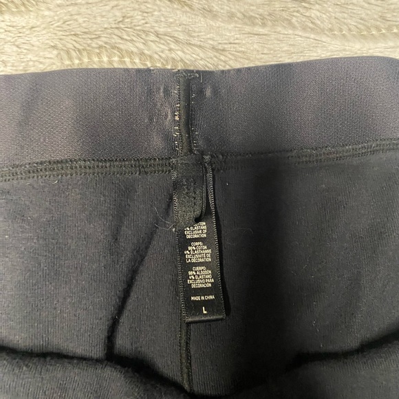 SKIMS Pointelle Legging in Onyx - Picture 3 of 3